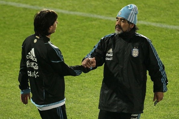 Messi y Diego en 2010, cuando este último dirigía a la Selección argentina.