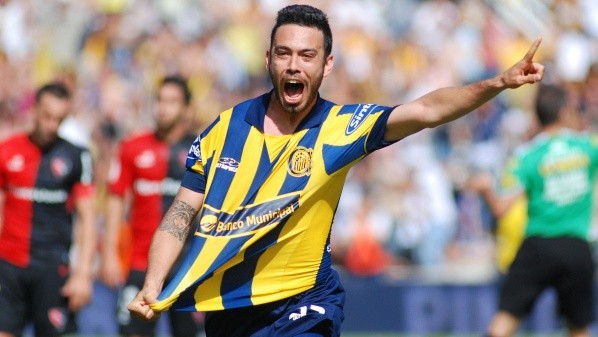 PASADO CANALLA. En Central, Domínguez coincidió con Coudet.