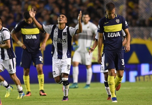 Reynoso celebra su gol en La Bombonera a mediados de 2017. Quizás, el tanto que lo catapultó a su futuro.