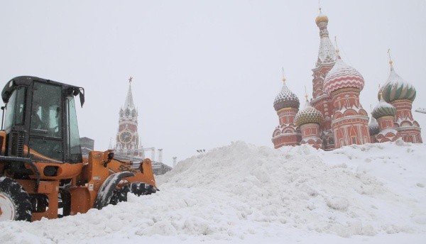 Las máquinas son indispensables para que en Moscú vuelva a respirarse tranquilidad.