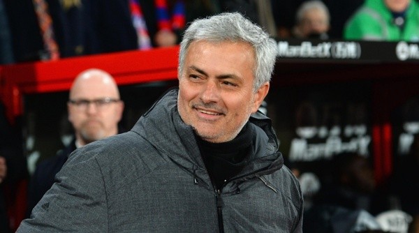 Mourinho con su pícara sonrisa de toda la vida.