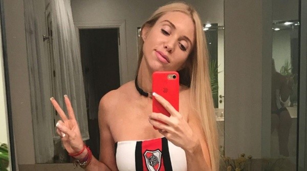 Melisia, siempre alentando al equipo de Marcelo Gallardo.