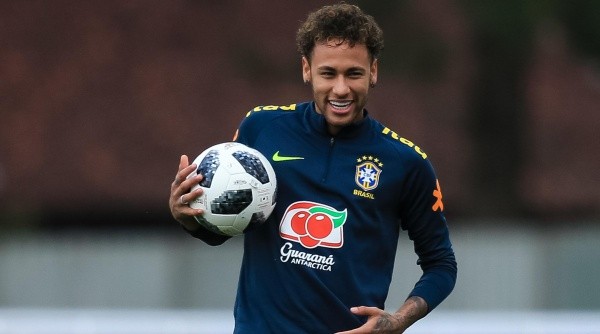 Neymar entrena pensando en Rusia