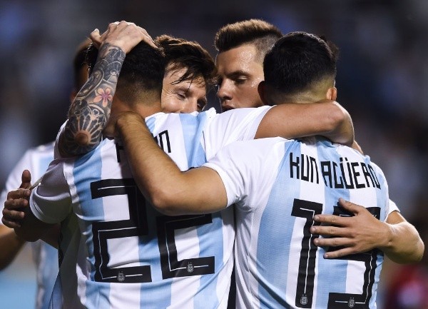 Argentina cuenta con grandes nombres, pero ninguno como Messi.