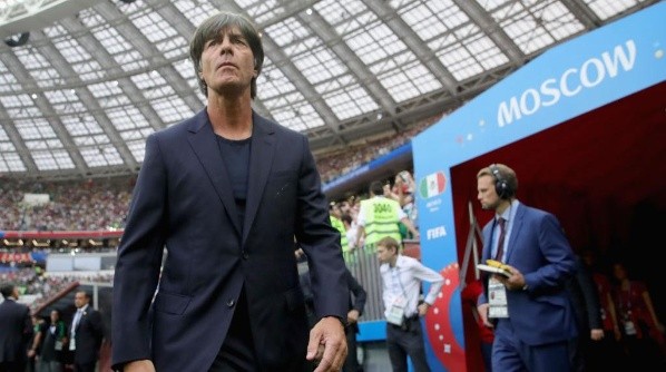 Joachim Löw durante el partido ante México.