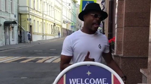 Evrá haciendo sus locuras en Rusia.