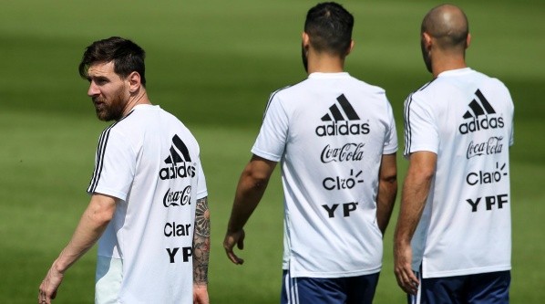 Messi, Agüero y Mascherano en el entrenamiento