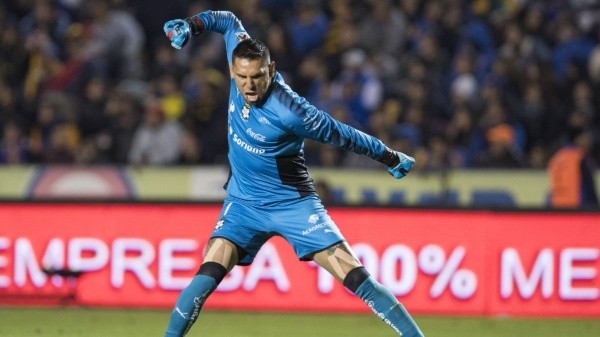 Jonathan Orozco con la playera del Santos Laguna.