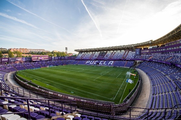 BELLEZA. Así lució en la previa el estadio del Valladolid (Foto: Getty).