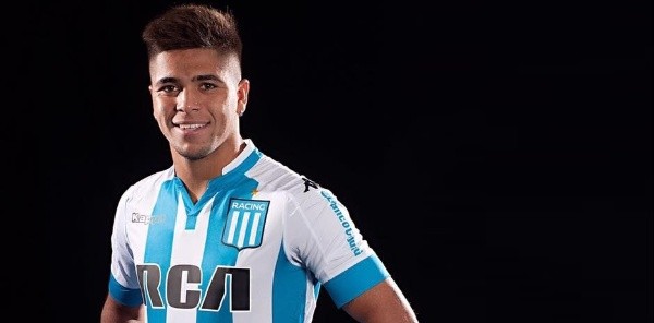 Braian Guille con la camiseta de Racing.