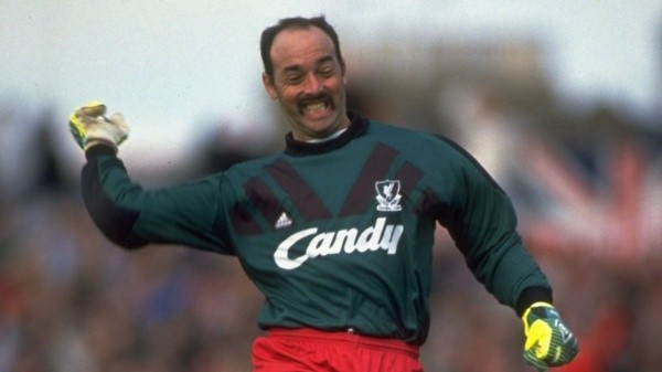 Bruce Grobbelaar, un legendario portero.