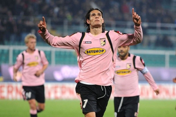 Edinson Cavani también brilló en Palermo.