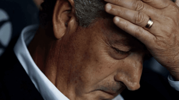 DOLOR DE CABEZA. Alfaro no encuentra el equipo en Boca.