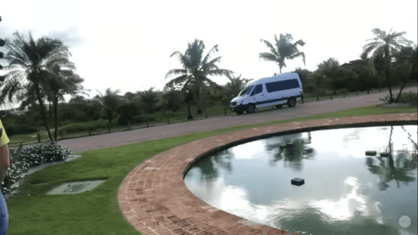 El charco al cual prometió tirarse la madre de James (Foto: captura)