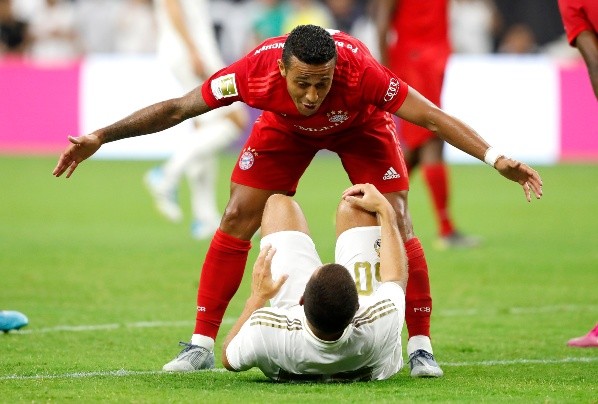 BOO. Thiago bromea con Hazard (Foto: Getty).