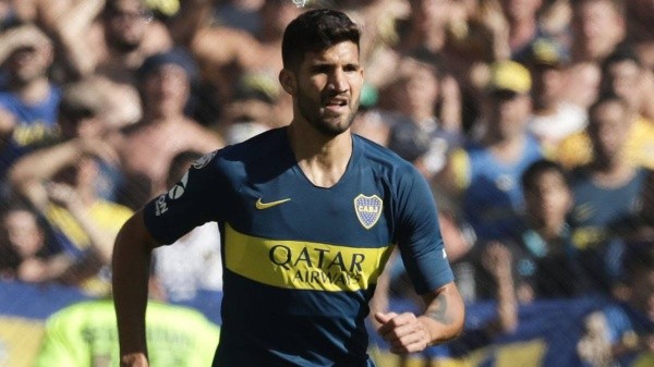 Lisandro López con la camiseta de Boca.