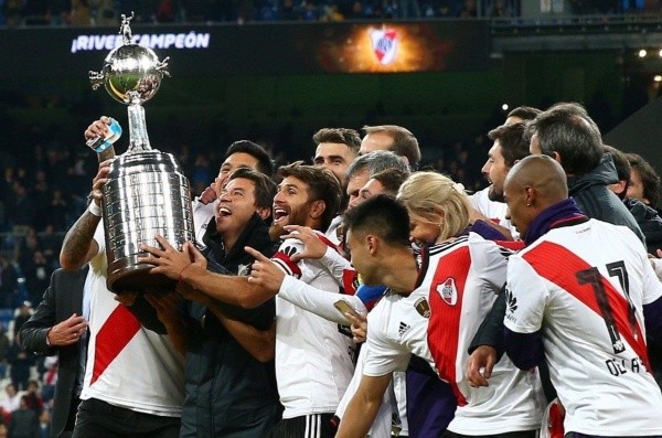 Gallardo y los jugadores de River alzando la Libertadores 2018 ante Boca. Foto: Getty