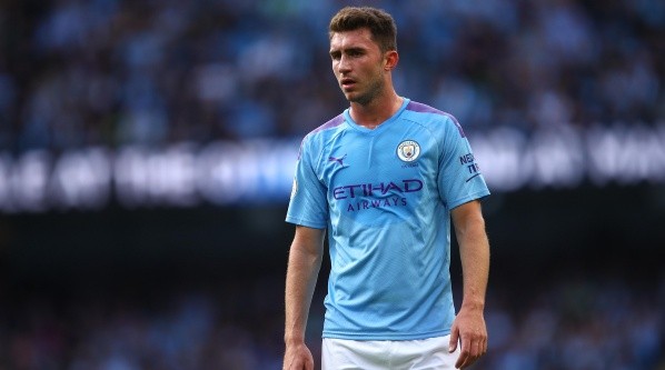 El defensor no tuvo la mejor tarde frente a Tottenham.