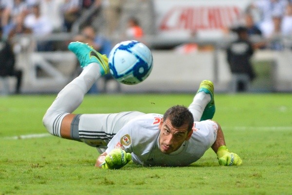 Nahuel Guzmán no estará ni en la ida ni en la vuelta frente al América (Getty Images)