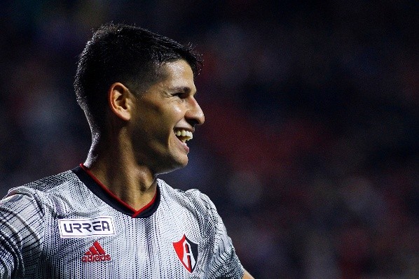 El festejo de Barceló luego de convertirle al Toluca por el Apertura 2019.