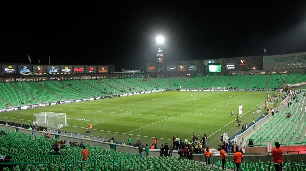 El Estadio Corona reabrió sus puertas luego de remodelaciones en 2009.