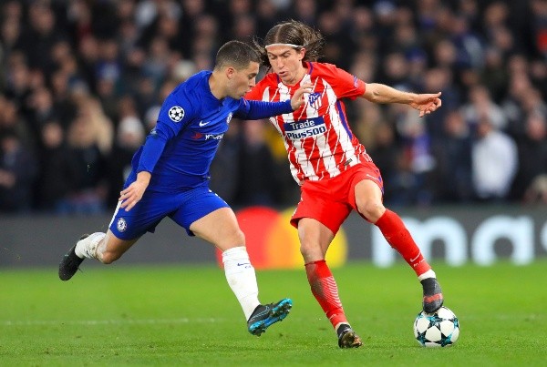 Eden Hazard y Filipe Luis también fueron rivales. (Foto: Getty)
