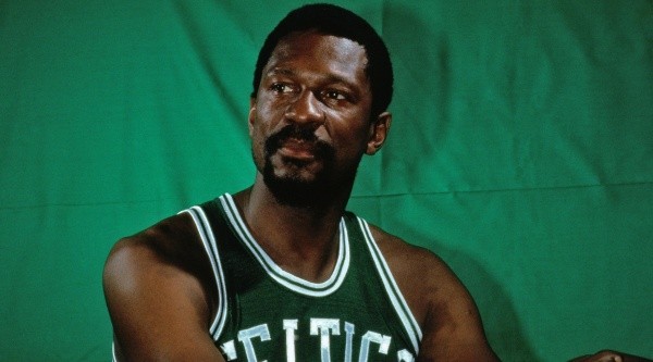 Conquistó 11 títulos de la NBA con los Celtics.