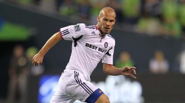 Jugó para Seattle Sounders y Chicago Fire en la MLS.