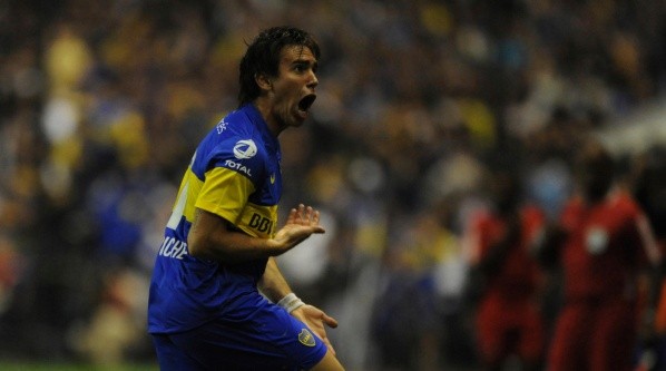 Pablo Mouche vistiendo el jersey de Boca Juniors (Getty Images)