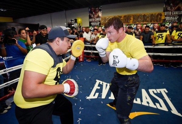 Reynoso entrena a grandes boxeadores de la actualidad. 