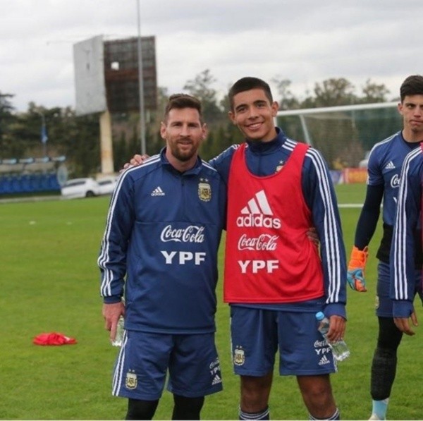 Sforza fue sparring de la Selección y compartió tiempo con Messi.