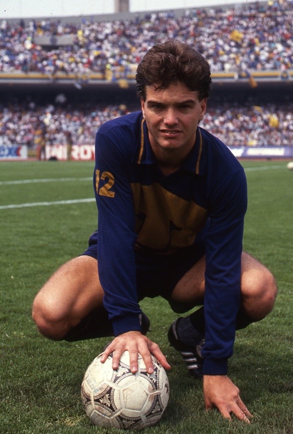 LUIS GARCÍA: El Doctor ganó la Liga MX 1990-91 y la Concachampions de 1989.