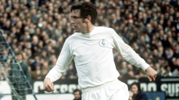 Norman Hunter era uno de los máximos ídolos de Leeds United.