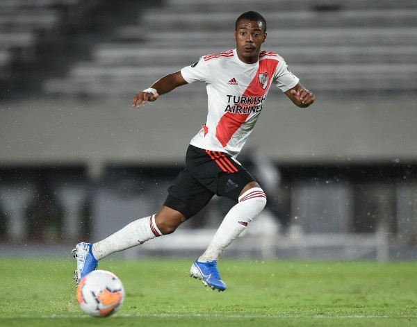 Nicolás De La Cruz con la camiseta de River. (Foto: Getty)