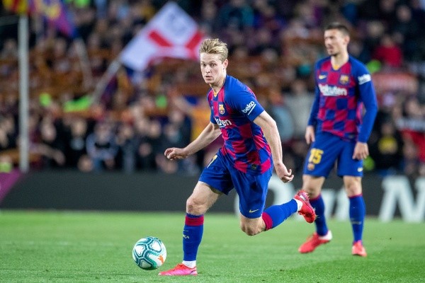 Frenkie de Jong durante un partido de Barcelona. (Foto: Getty)