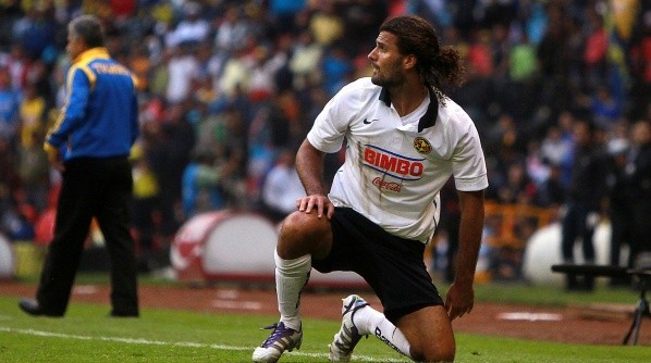 Vizcarrondo played 12 games with América.