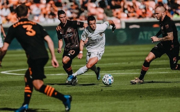 Chicharito en su debut con Los Angeles Galaxy