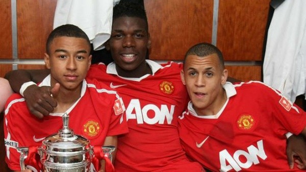 Jesse Lingard, Paul Pogba y Ravel Morrison, juntos en Manchester United.