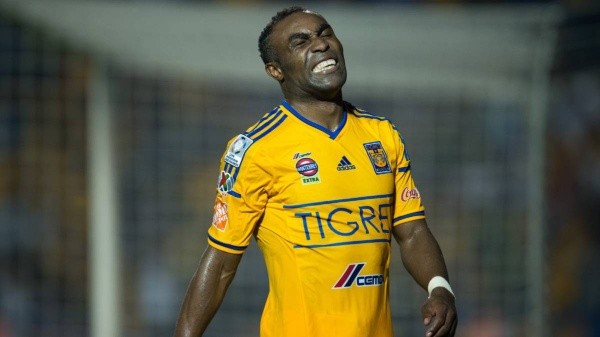 Guerrón casi no pudo jugar la final contra River.