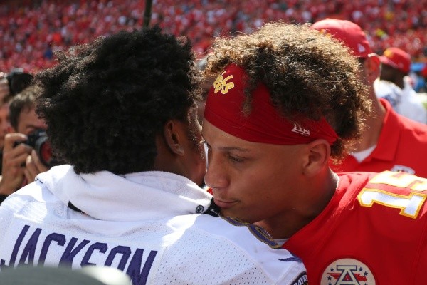 Mahomes y Jackson. 