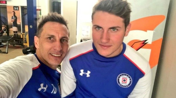 Padre e hijo: Christian y Santiago Giménez.