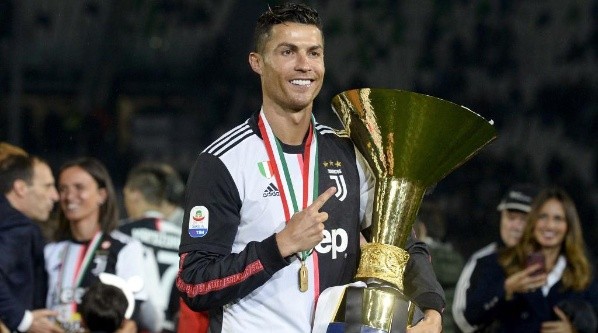 Cristiano with the Serie A title.