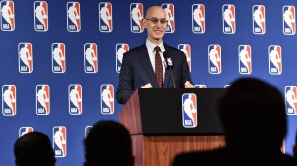 El Comisionado Adam Silver anunciará el futuro de la NBA el 1 de junio (Foto: Getty)