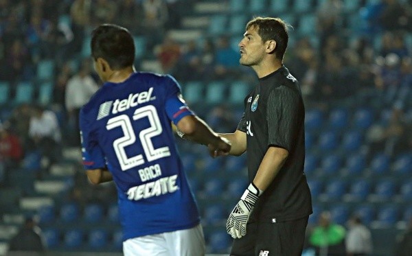 Iker Casillas jugó en el Estadio Azul ante Cruz Azul.