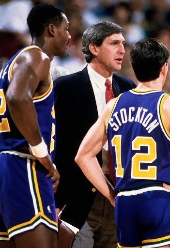 Jerry Sloan dirigió en Utah Jazz a leyendas como John Stockton y Karl Malone (Foto: Getty)
