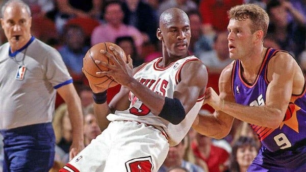 Bulls ganó en seis partidos la final de NBA en 1993 a los Suns (Foto: Getty)