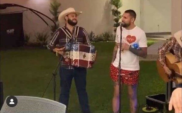 La imágen que se filtró con Orozco como protagonista. (Fuente:El Siglo de Torreón).