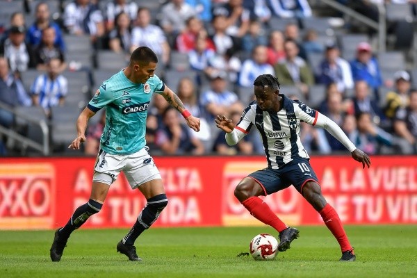 Arnaud Aké Loba ante Atlético San Luis (Foto: Getty Images)