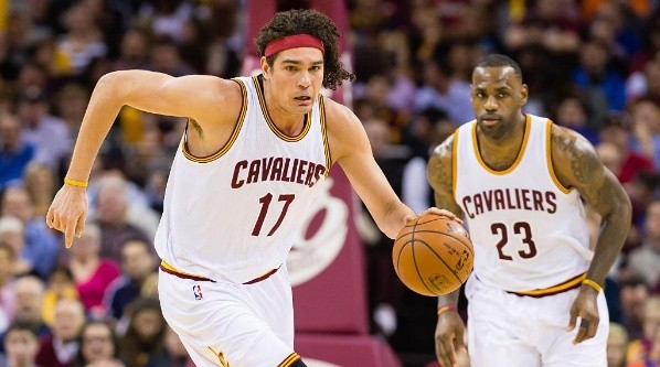 Varejao played for the Cavaliers and Warriors on the same season they made it to the Finals - Getty