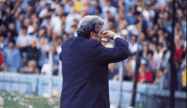 Labruna, el del histórico gesto en la Bombonera.